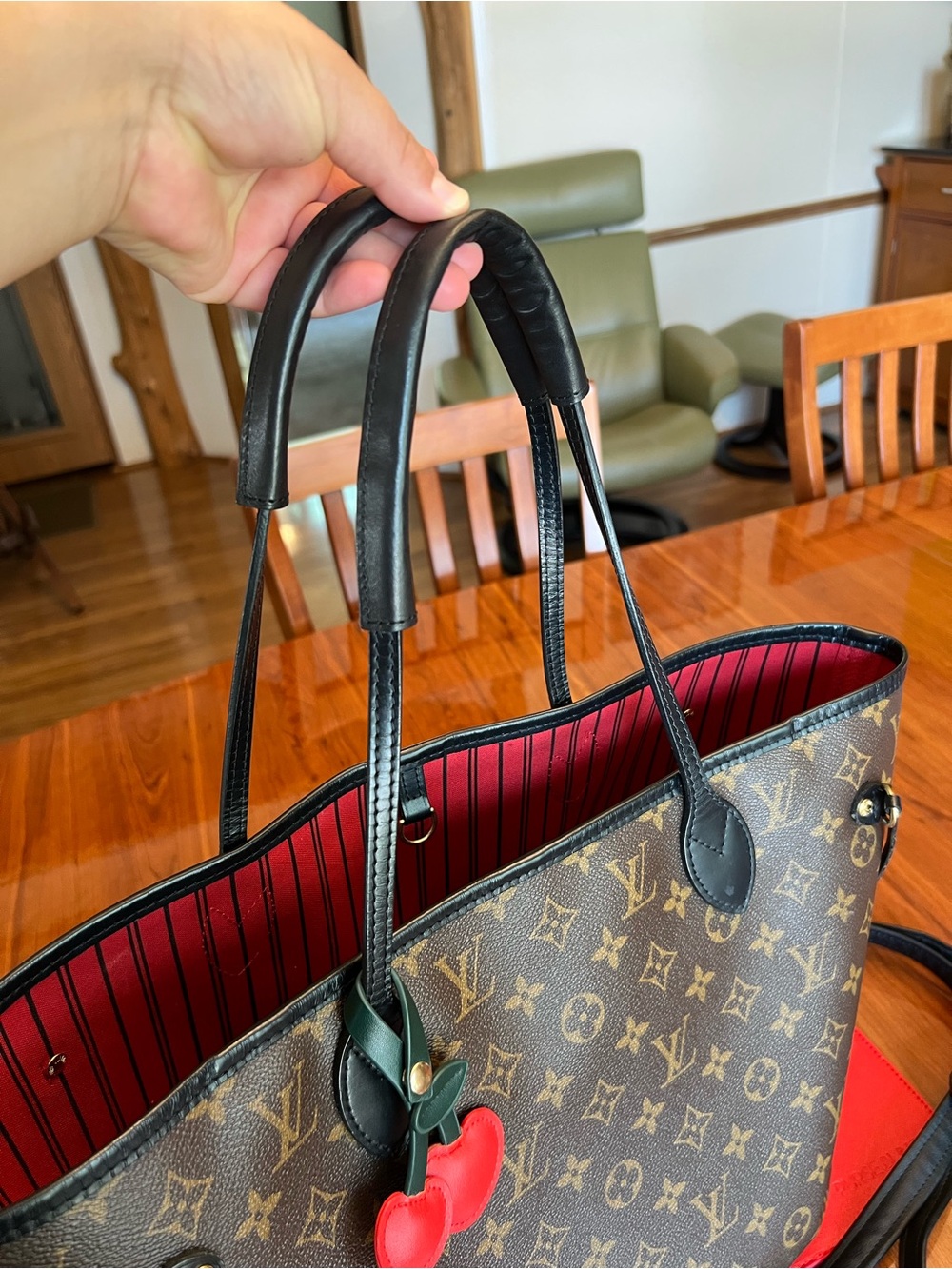 Louis Vuitton Neverfull MM My LV World Tour Monogram - Picture 13 of 17